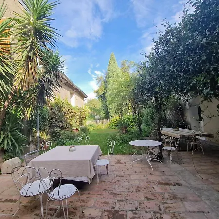 Holiday home Maison Vigneronne Avec Jardin Et Piscine Bernis