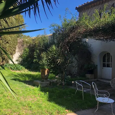 Maison Vigneronne Avec Jardin Et Piscine *
